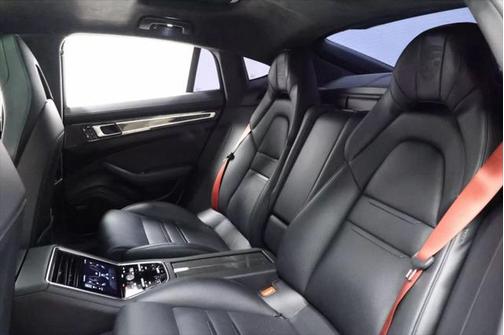 2017 Porsche Panamera 4S