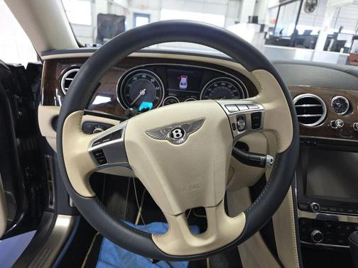 2015 Bentley Flying Spur Base