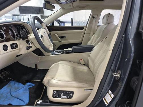 2015 Bentley Flying Spur Base