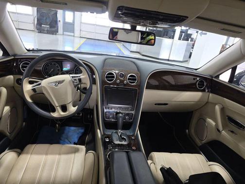 2015 Bentley Flying Spur Base