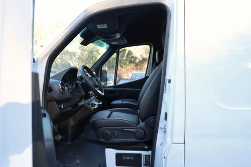 Arctic White 2024 Mercedes-Benz Sprinter 2500 High Roof