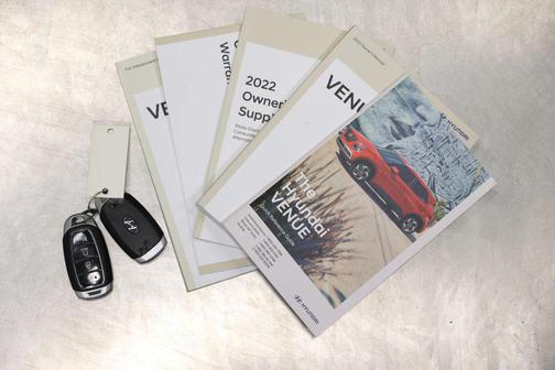 2022 Hyundai VENUE Limited