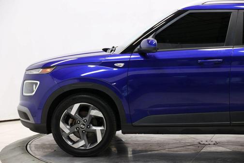 2022 Hyundai VENUE Limited