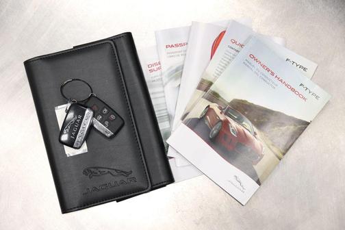 2014 Jaguar F-TYPE V8 S