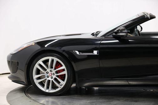 2014 Jaguar F-TYPE V8 S