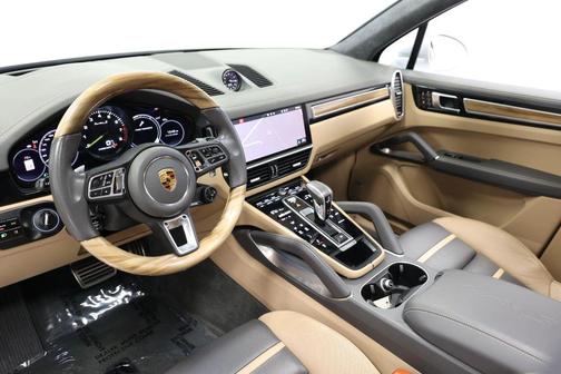 2021 Porsche Cayenne Cayenne Turbo S E-Hybrid