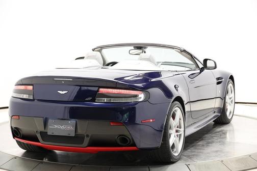 Blue 2016 Aston Martin V8 Vantage Base