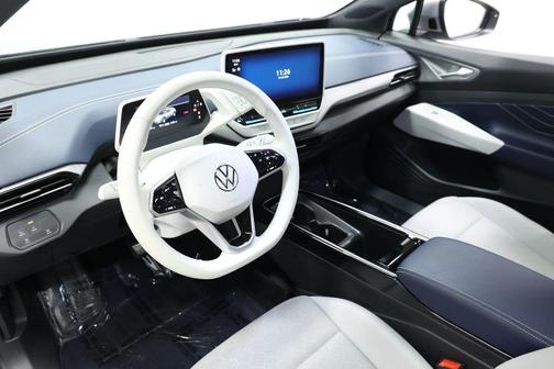 Silver 2023 Volkswagen ID.4 Pro S Sport Utility 4D