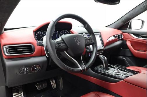 2022 Maserati Levante Modena S