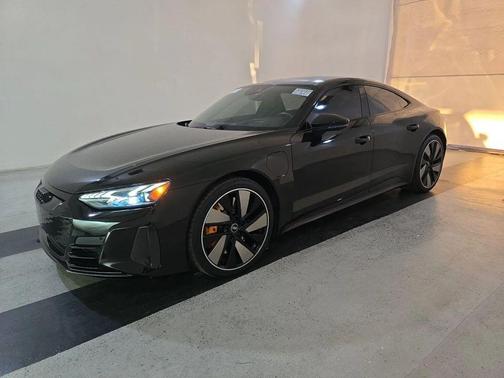 2022 Audi RS e-tron GT quattro