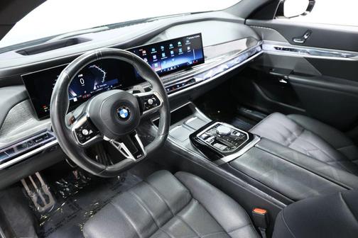 Black Sapphire Metallic 2023 BMW 740 i