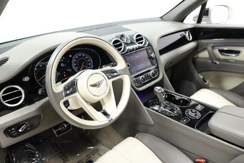 Extreme Silver 2018 Bentley Bentayga Onyx Edition