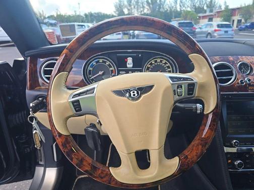 Dark Sapphire Metallic 2015 Bentley Flying Spur Base