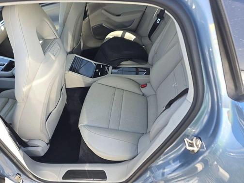 Chalk 2018 Porsche Panamera Turbo