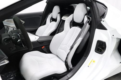 2024 Chevrolet Corvette Stingray w/2LT