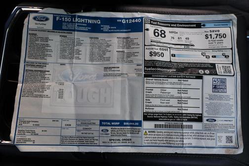 OXFORD WHITE 2022 Ford F-150 Lightning XLT