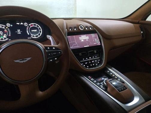 2022 Aston Martin DBX Sport Utility 4D