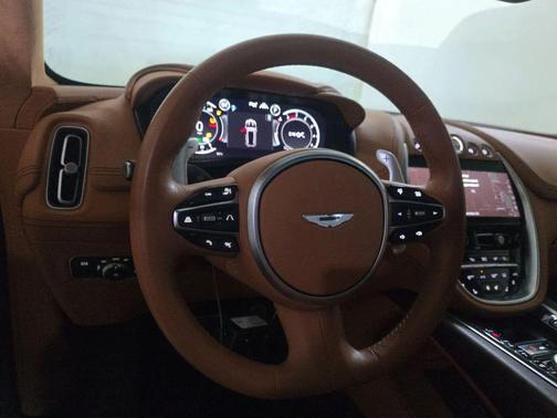 2022 Aston Martin DBX Sport Utility 4D