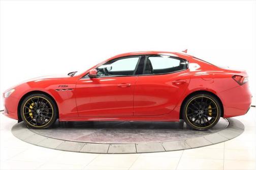 2022 Maserati Ghibli F Tributo Q4