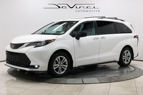 2023 Toyota Sienna XSE 7 Passenger