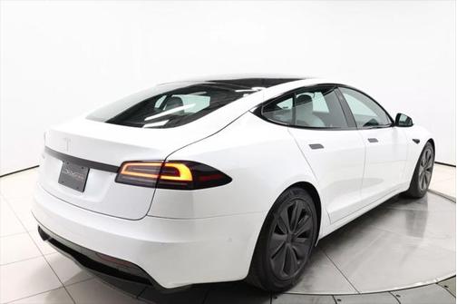 2022 Tesla Model S Long Range