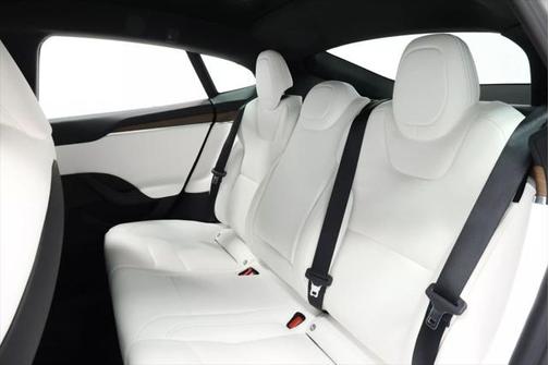 2022 Tesla Model S Long Range