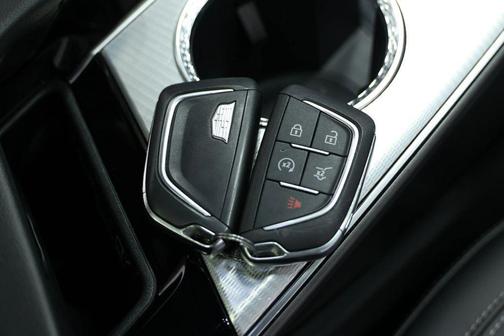 2024 Cadillac LYRIQ Tech