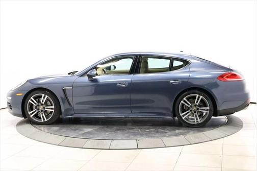 2014 Porsche Panamera 4