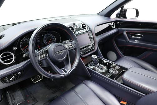 Black 2019 Bentley Bentayga V8