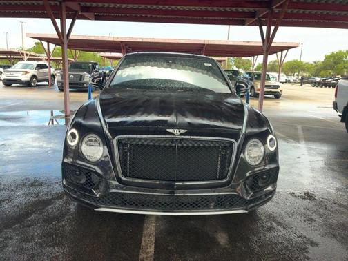 Black 2019 Bentley Bentayga V8