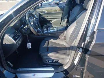 2021 BMW 740 740i Sedan 4D