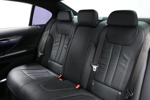 2021 BMW 740 740i Sedan 4D