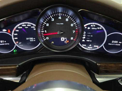 2018 Porsche Panamera 4 Executive