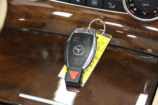 2013 Mercedes-Benz SL-Class SL 550 Roadster 2D