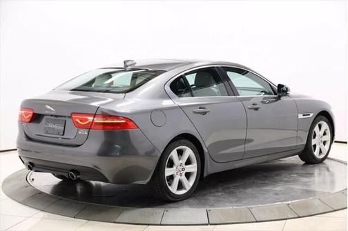 2019 Jaguar XE 25t Premium