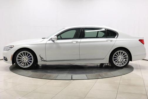 2016 BMW 750 i xDrive