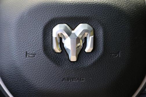 2023 RAM 3500 Big Horn Crew Cab 4x4 8' Box