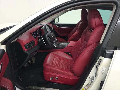 2023 Maserati Levante Modena S