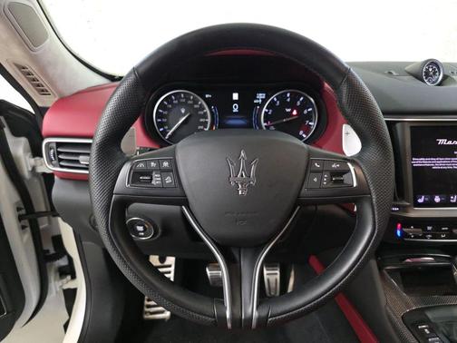 2023 Maserati Levante Modena S