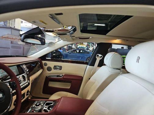 Black 2013 Rolls-Royce Ghost Sedan 4D