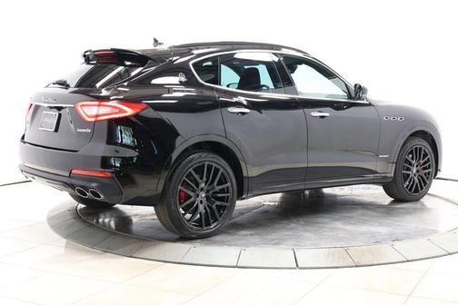 Nero 2020 Maserati Levante S GranSport