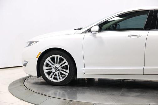 2016 Lincoln MKZ Base
