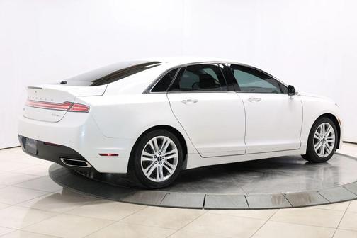 2016 Lincoln MKZ Base