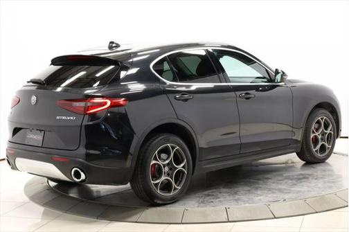 2018 Alfa Romeo Stelvio Ti Sport