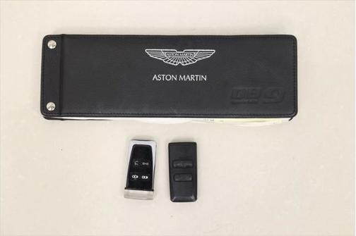 2015 Aston Martin DB9 Volante Carbon Edition