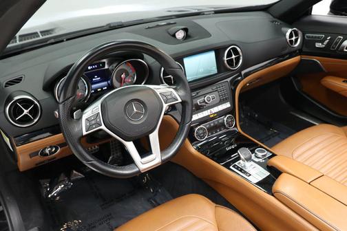 Black 2014 Mercedes-Benz SL-Class SL 550 Roadster 2D