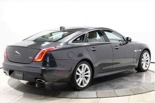 2017 Jaguar XJ XJ R-Sport