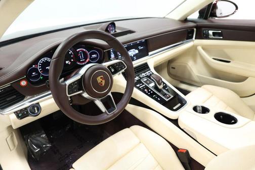 2019 Porsche Panamera 4