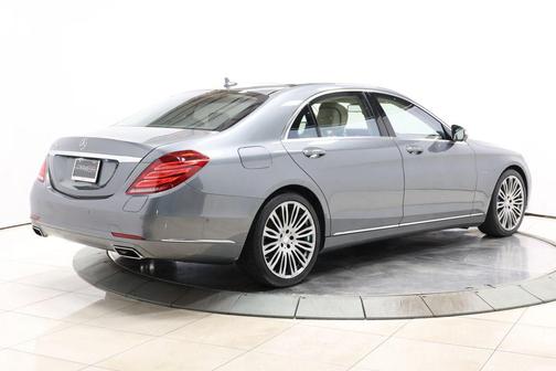 Selenite Grey Metallic 2016 Mercedes-Benz S-Class S 550e Plug-In Hybrid Sedan 4D