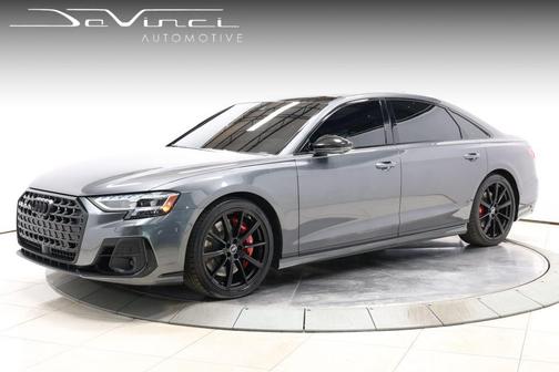 Daytona Gray Pearl Effect 2023 Audi S8 4.0T